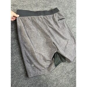 Lululemon Athletic Short Men's Gray M Drawstring Zip Pocket‎ Lightweight